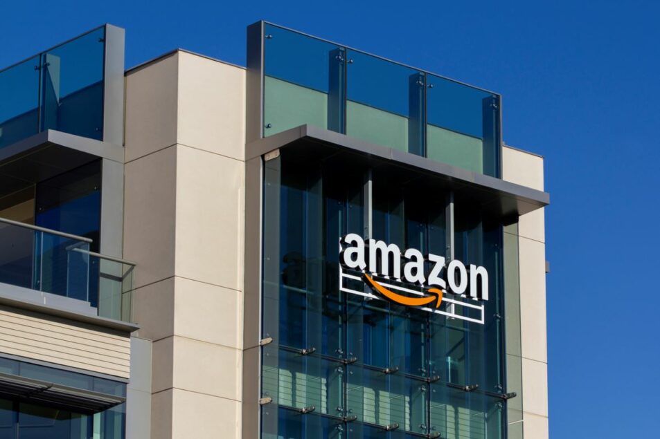 Amazon Surpasses Walmart in Quarterly Revenue for the First Time