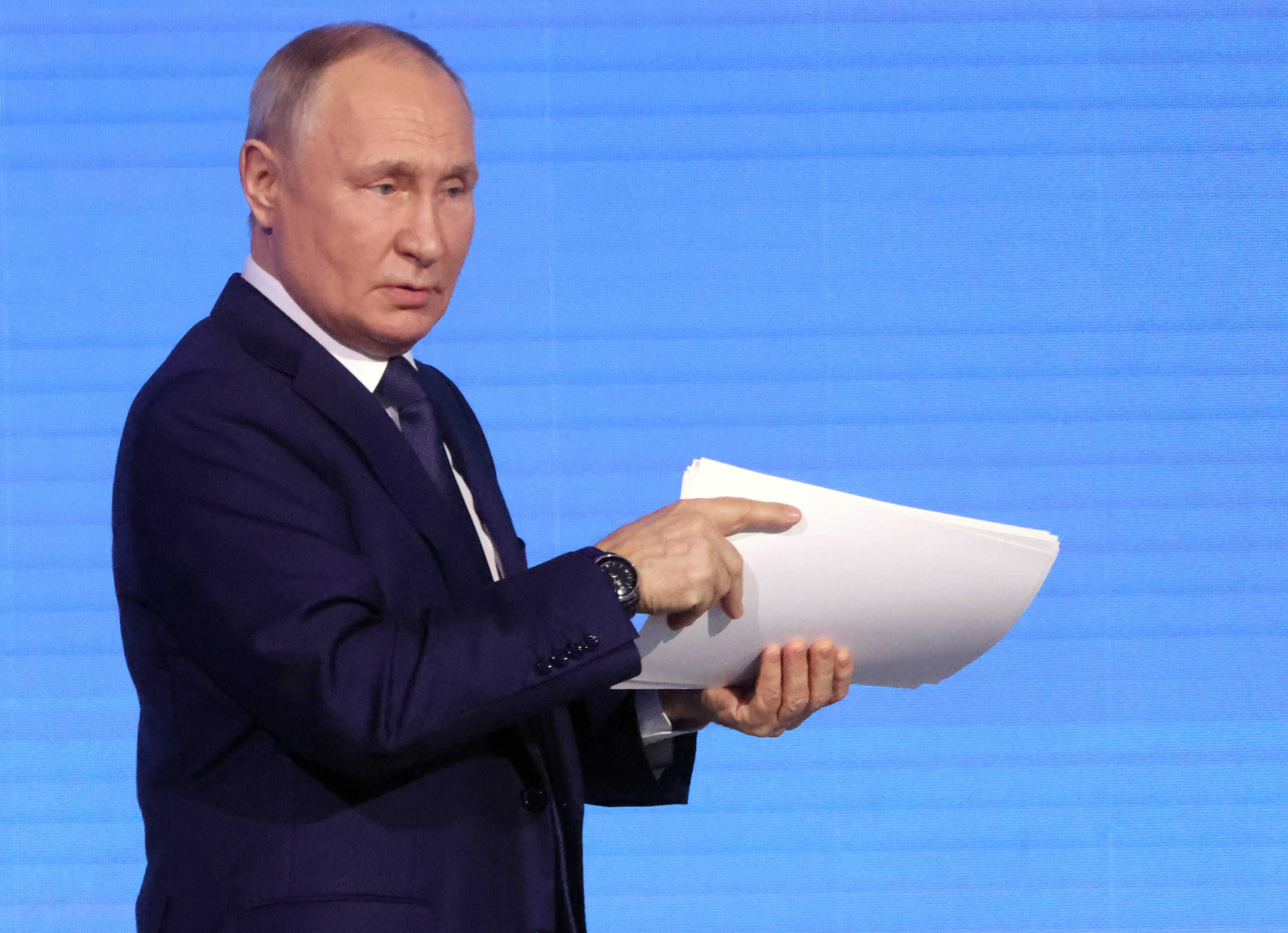 Pro-Russian AI Chatbots Influence Elections with Disinformation